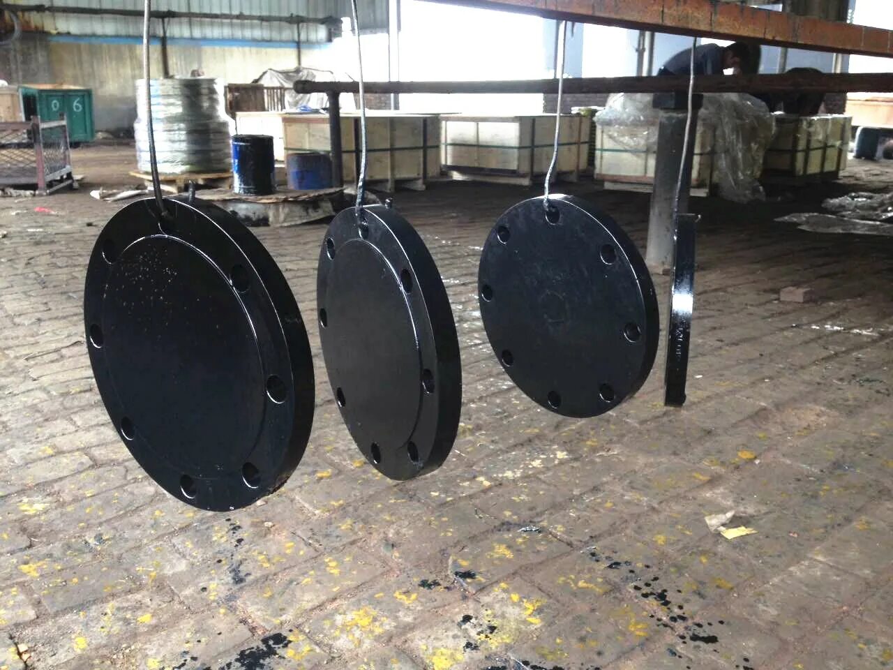 A350 lf2 cl 1. Фланец dn400 class150rf astm a105. 6&quot; flange (фланец) blind #150 rj lf2. обтюратор 20&quot;900 rtj, a350 lf2. заглушка, asme b16.5, astm a182 f316/316l, класс 150.