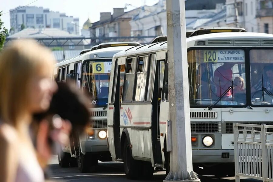автотранспорт воронежа. автотранспорт воронежа. воронеж транспорт. город воронеж 2022. транспортный коллапс.