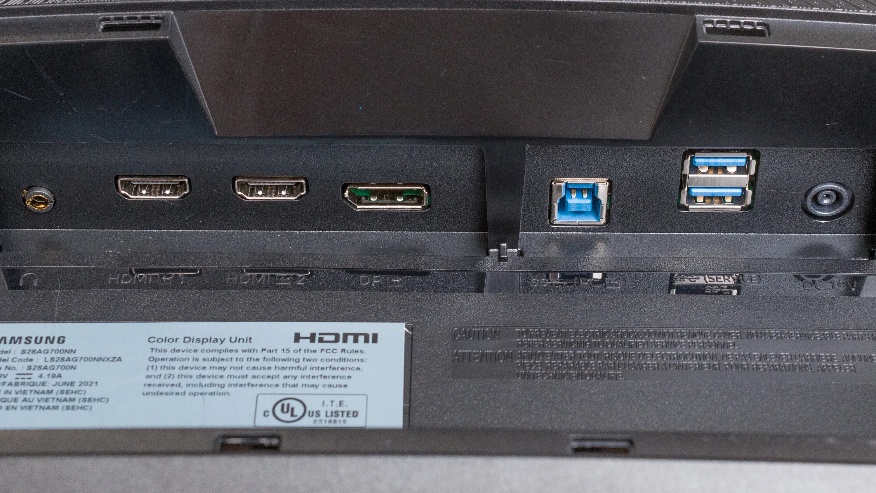 Фф нвюастройка самсунг м12 100%. Samsung odyssey g7 27. Samsung odyssey g7 кронштейн. Odyssey g7 прошивка. Монитор samsung odyssey g7.