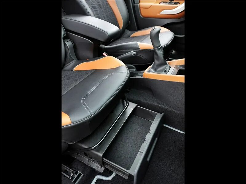 чехлы на лада хрей кросс. сиденья lada xray cross. в. чехлы на lada xray cross. сиденья лада х рей.