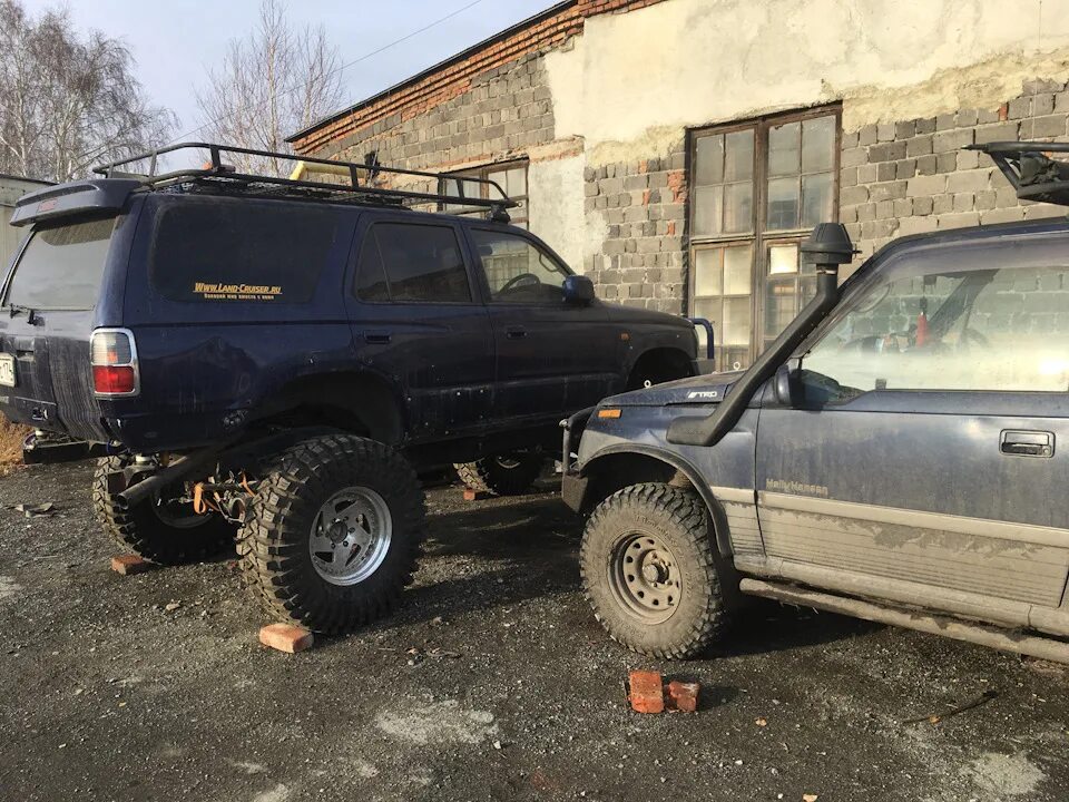 Колеса сурф 130. Тойота сурф 130. Сурф 33 колеса hilux surf. Toyota surf 130 пикап. Сурф 33 колеса hilux surf.
