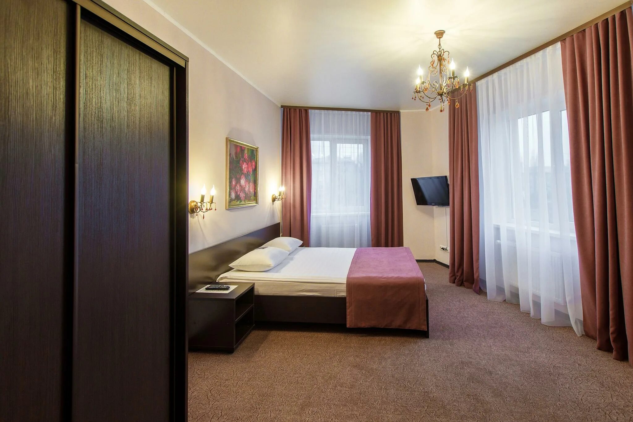 Олимп вкуса воронеж. Art hotel воронеж. Отель меркьюри воронеж. Бронирование воронеж. Гостиница амакс воронеж.