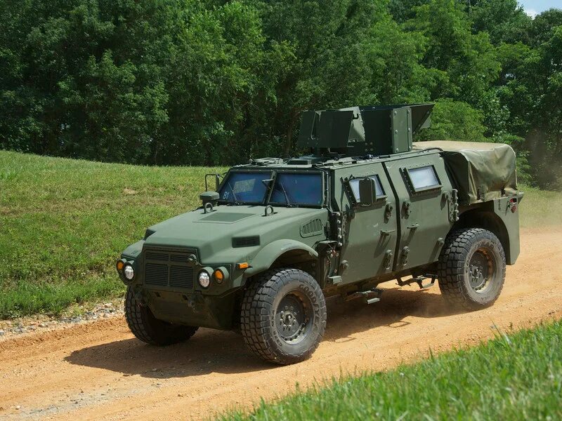 Pickup weapon. Тойота хайлюкс военный. Pickup weapon. Chevrolet m1008. Броневик сша локхид-мартин jltv.