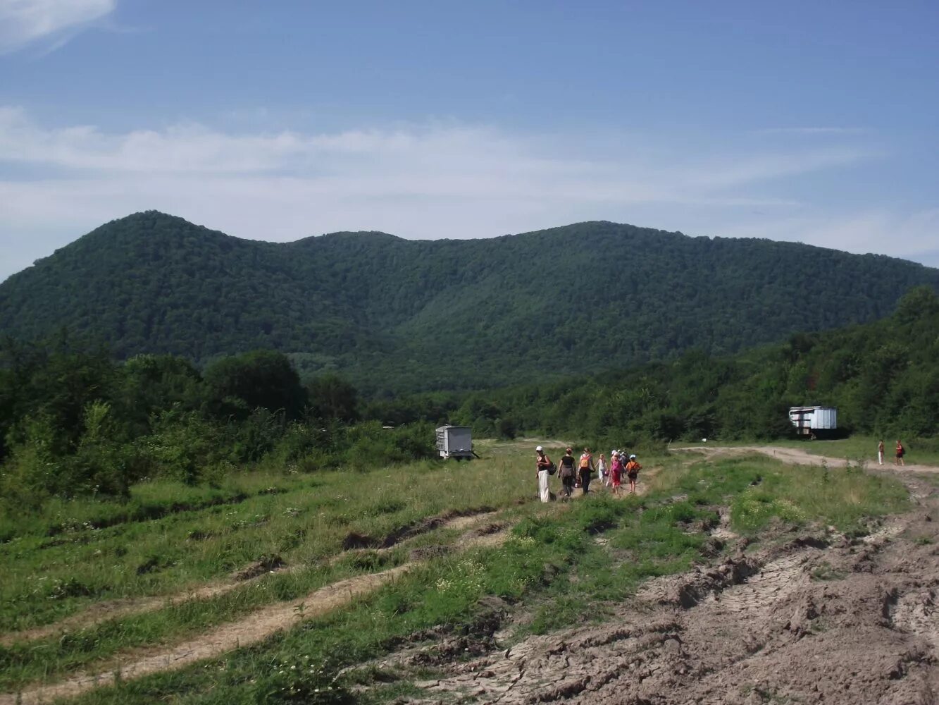 лесное озеро станица шапсугская. абинск шапсугская. абинский район станица шапсугская. абинск шапсугская. шапсугская гора краснодарский край.