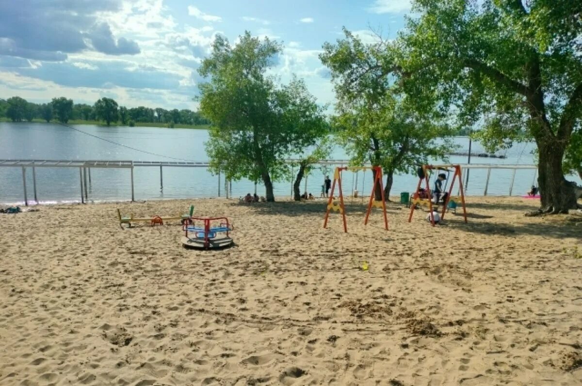 Городской пляж волгоград. Волгоградский пляж. Пляж бобры волгоград. Пляж 4-5 красноармейский волгоград. Пляжи волгограда 2023.