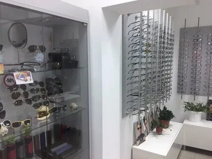 Магазины очков в москве