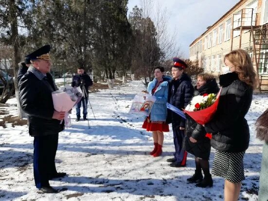 Поселок садовый Багаевский район Ростовской области. Багаевский район Хутор садовый. Посёлок Отрадный Багаевский район. Школа поселок садовый.