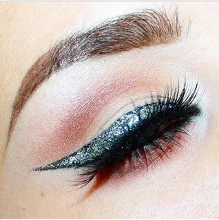 Country make up