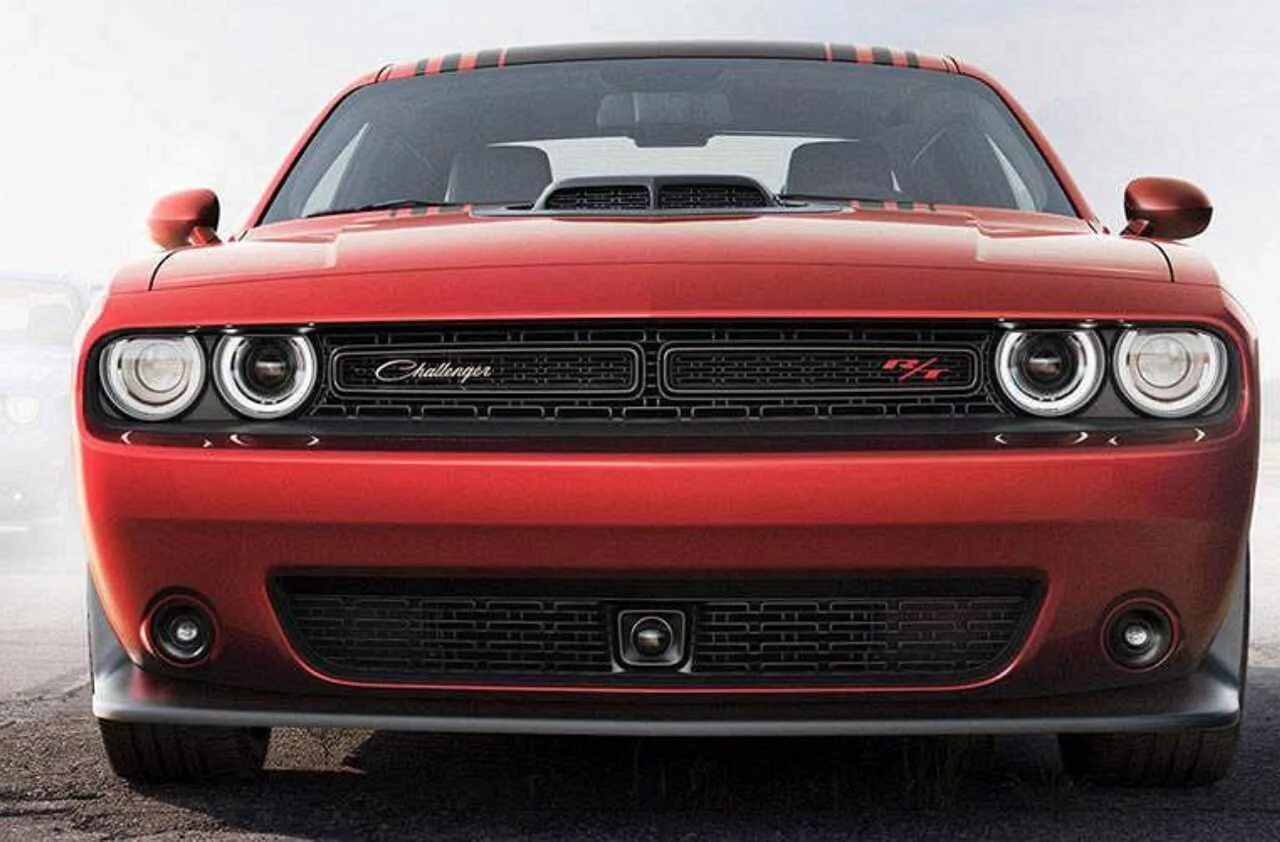 Звук челленджера. Dodge Challenger 2002. Додж Челленджер 2002. Dodge Challenger 2008. Dodge Challenger 3.