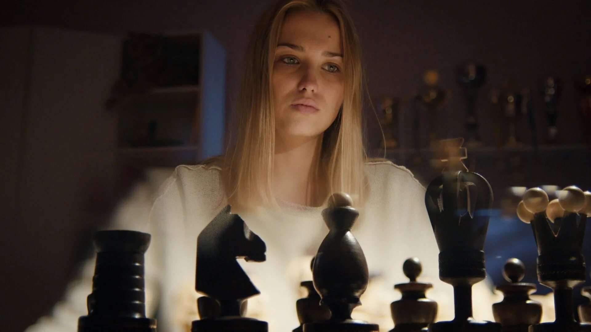 Ловушка для королевы содержание. Ловушка для королевы содержание. Ловушка для королевы фильм 2019. Ловушка для королевы содержание. Ловушка для королевы содержание.