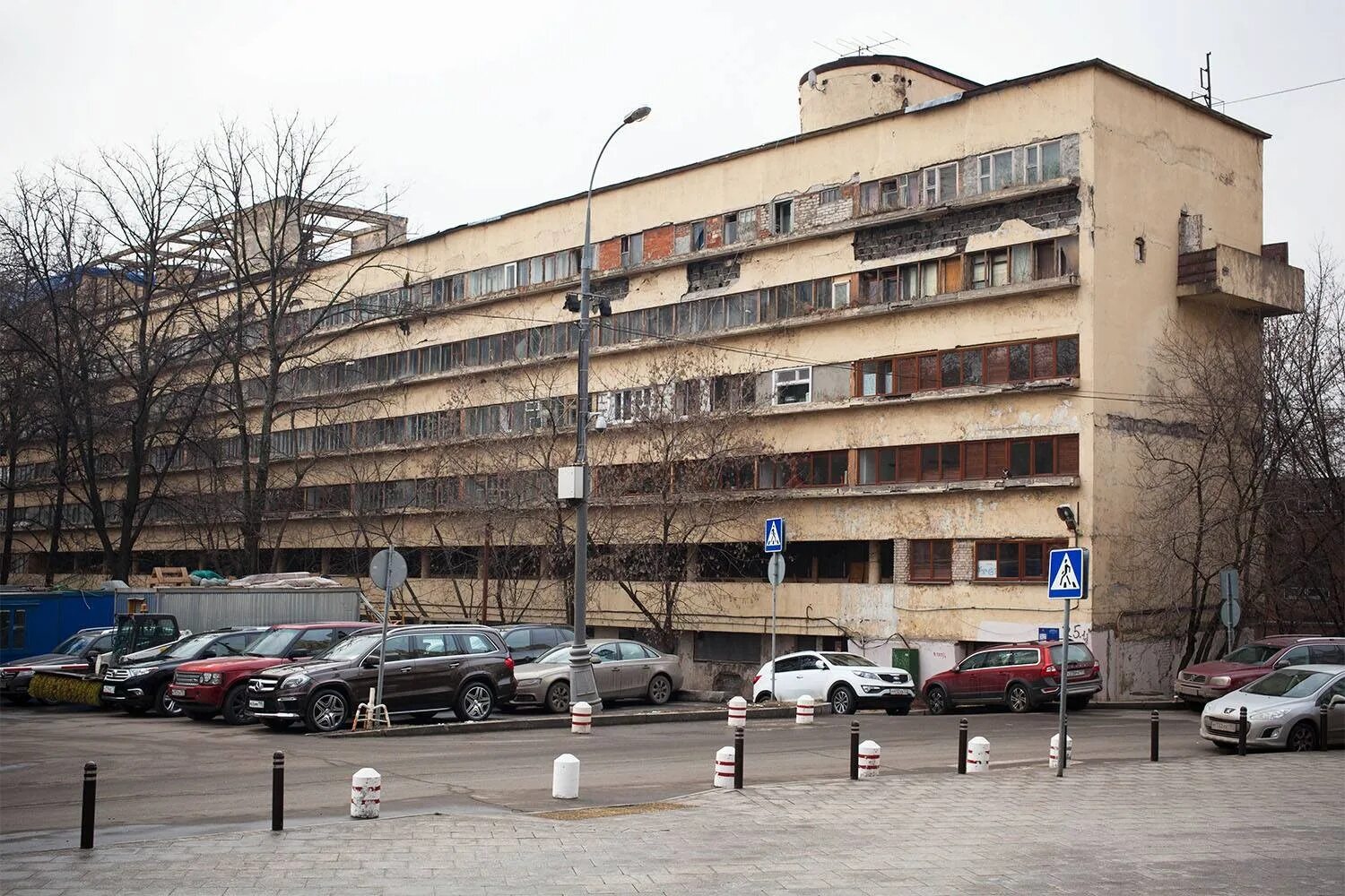 Дом наркомфина архитектор. Дом коммуна наркомфина архитектор. дом наркомфина в москве. м. гинзбург - дом наркомфина в москве.
