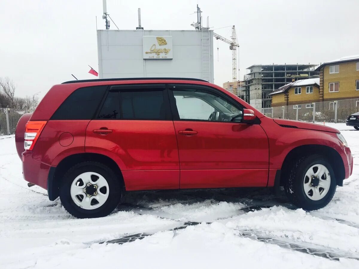 Купить сузуки гранд витара в спб. Suzuki Grand Vitara 2010 красная. Suzuki /Grand/ Vitara 2010. Сузуки Гранд Витара 2010 года. Сузуки Гранд Витара 2010 красный.