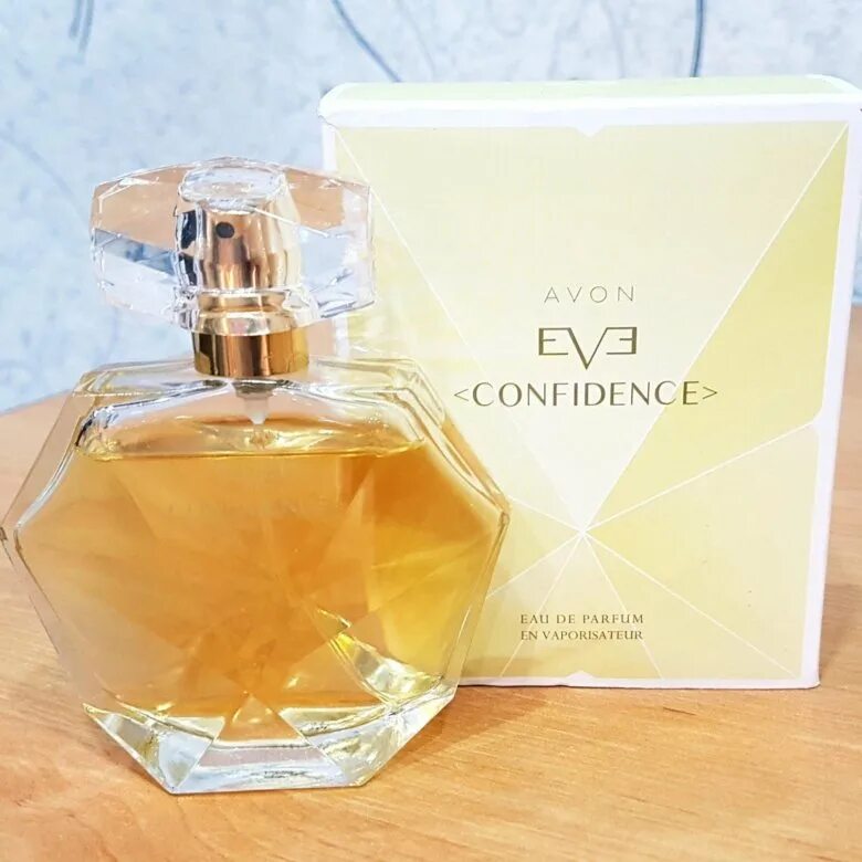 Avon confidence. Парфюмерная вода Конфиденс эйвон. Парфюмерная вода Avon Eve confidence. Эйвон духи женские Eve confidence. Eve confidence Avon 30 мл.