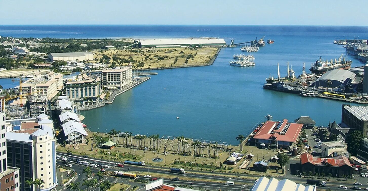 Порт бомбей. Портовые города индии. Порт мумбаи индия. Порт мумбаи индия. Порт кочин индия.