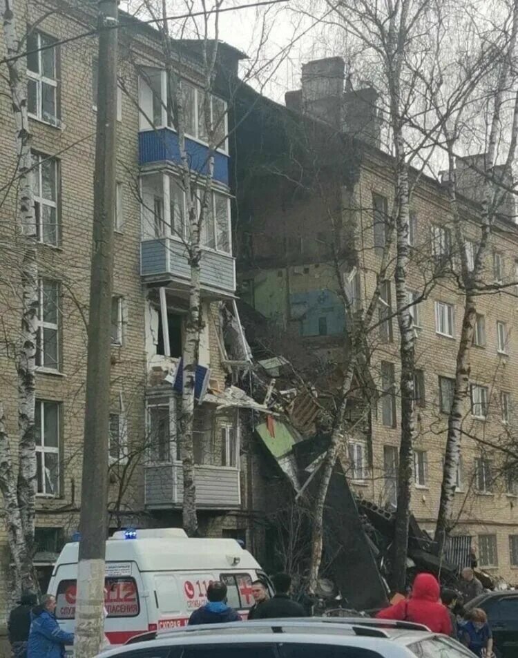 После взрыва в жилом доме. Взрыв газа в Орехово Зуево. Орехово-Зуево взрыв газа на Гагарина. Орехово-Зуево взрыв газа 2020. Взрыв в пятиэтажке в Орехово Зуево.