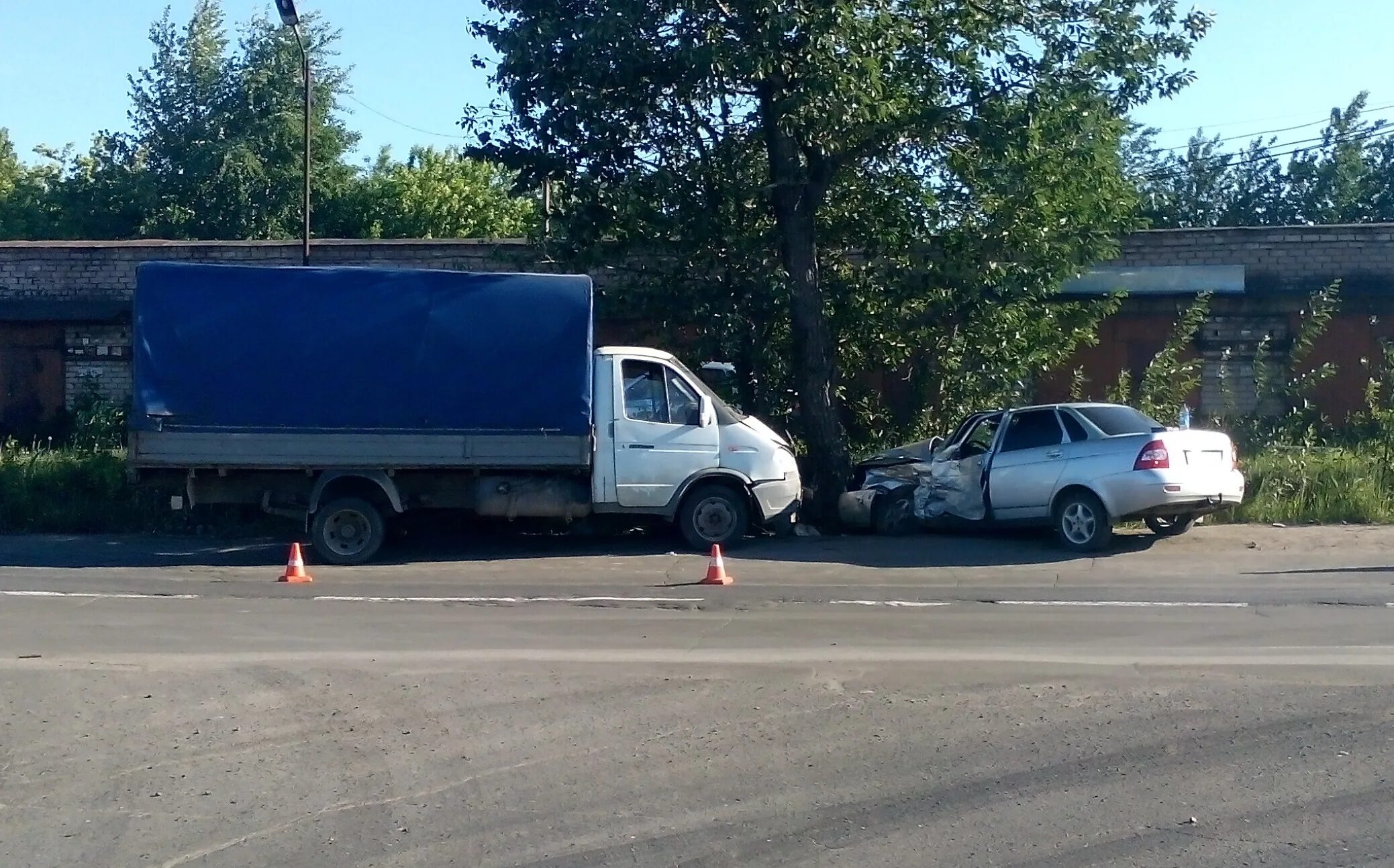 Аварии с газелью зимой. Газель под дтп. Газель фура. Газель под дтп. Происшествия краснодар газель.