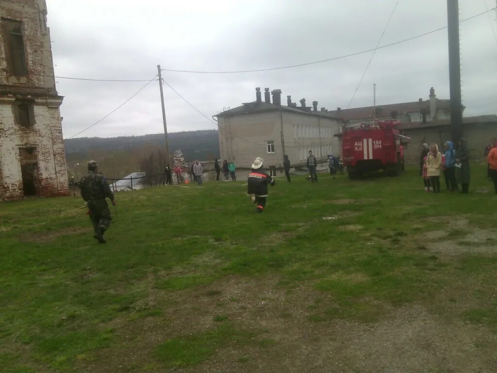 Пашия церковь. Пашия канабековка. Поселок пашия пермский край. Поселок пашия пермский край. Жители в пашии.