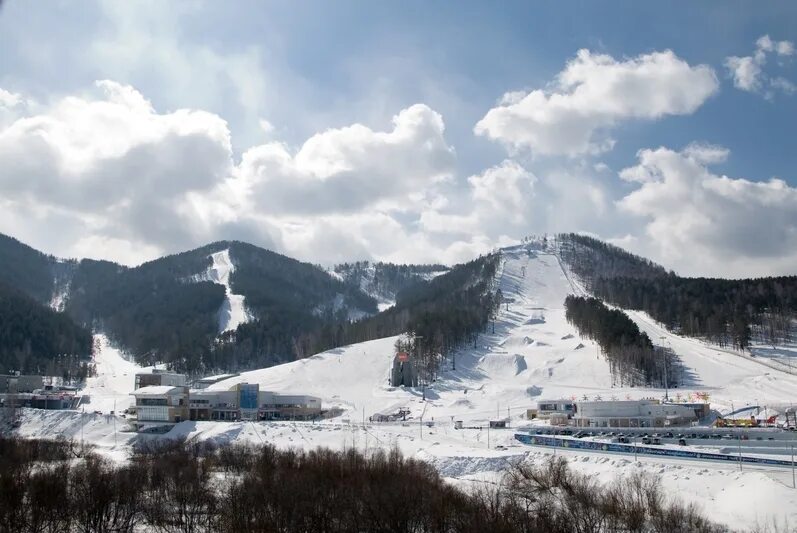 Красноярск прогулка. Красноярск сейчас. Катание на снегоходах красноярск. Зимние экскурсии красноярск. Мост арфа красноярск.