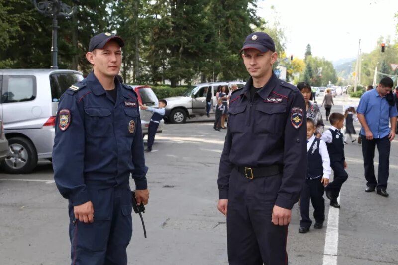 Полиция горно алтайск. Полиция Горно Алтайск работники. ОМВД Горно Алтайск. ППС Горно Алтайск.