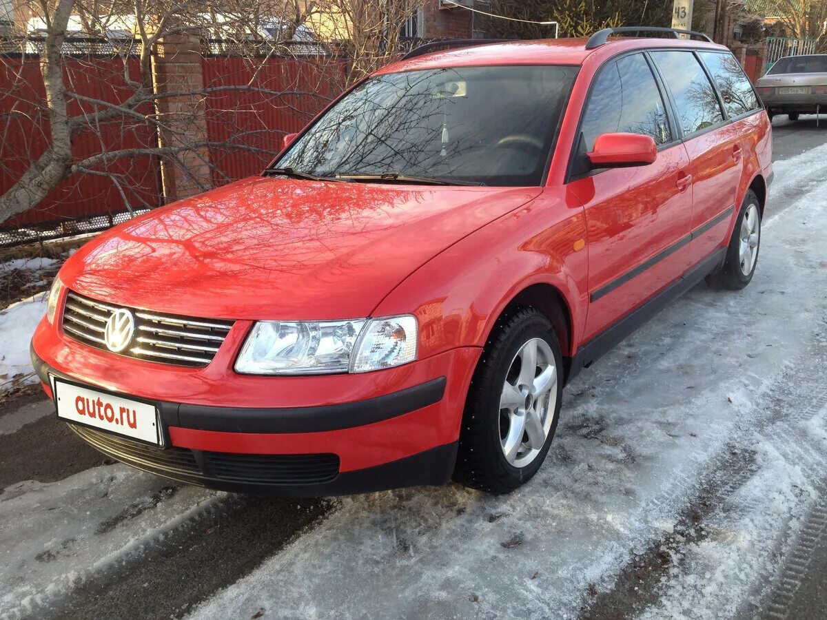 Авито пассат обл. Volkswagen Passat 1998 года. Volkswagen Passat b5 универсал красный. Фольксваген Пассат универсал 1998. Volkswagen универсал 1998.