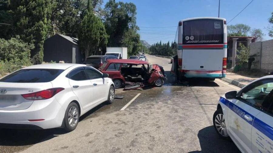 расписание автобусов 132 ялта алупка.