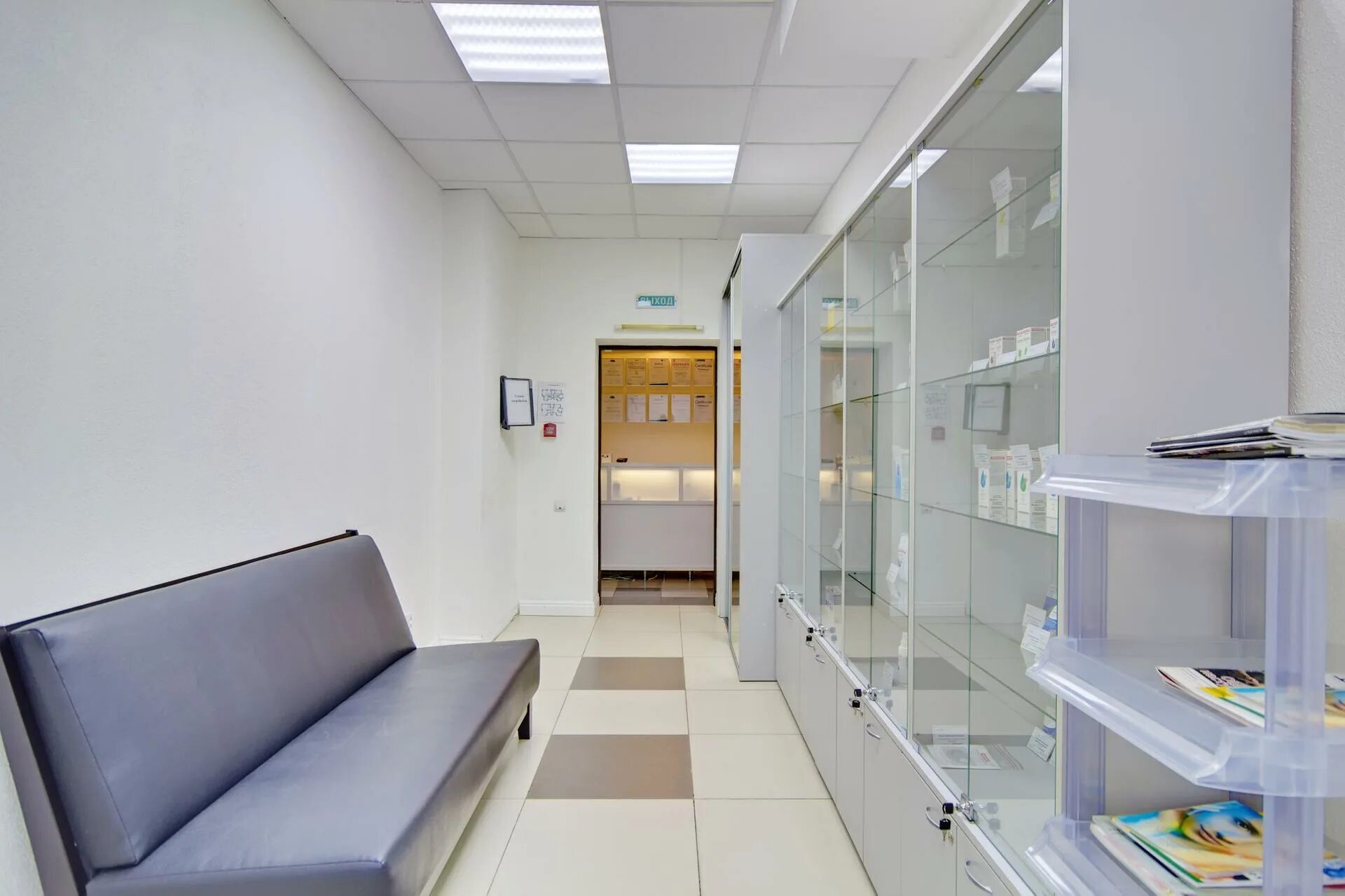 Врач травматолог ортопед. Сенная. Подо проф. Врач невролог. Подо проф.