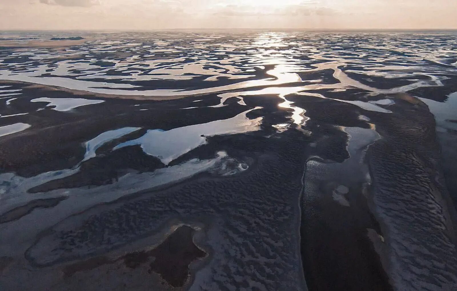 Каховское водохранилище 2023. Высохшее Каховское водохранилище. Обмеление Каховского водохранилища. Каховское водохранилище сейчас.