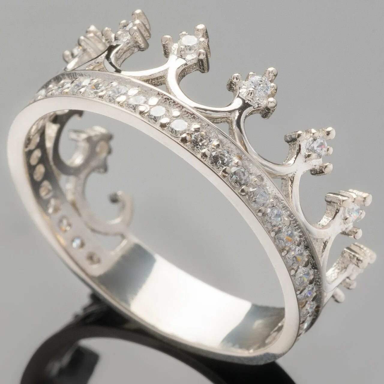 Кольцо корона серебро соколов. Кольцо корона серебро. Кольцо корона серебро санлайт. Кольцо корона princess. Серебряное кольцо в виде короны.