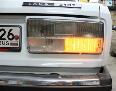 Поворотник ваз 2105