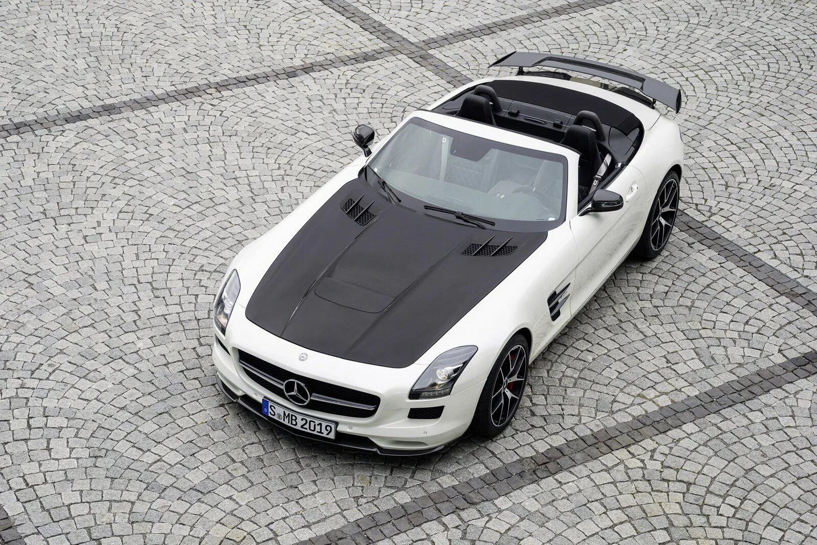 Mercedes-Benz-SLS-AMG. Mercedes-Benz SLS AMG 2020 кабриолет. Mercedes-Benz SLS AMG r197. Mercedes Benz SLS gt. Купить мерседес слс амг