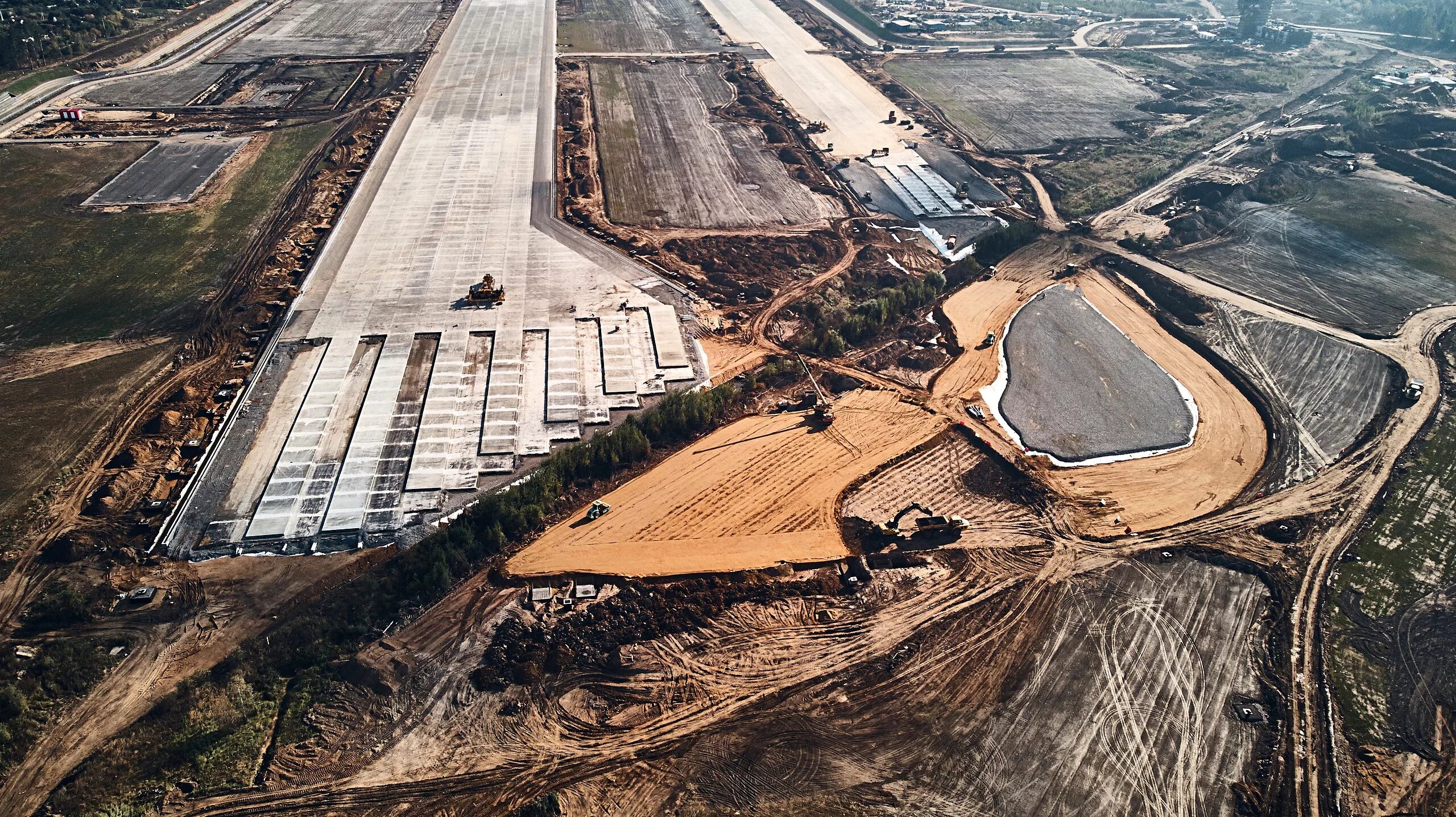 Аэропорт шереметьево впп 3. Строим аэропорт. Здание аэропорта курск. Ташкент интернатионал аэропорт. Строим аэропорт.