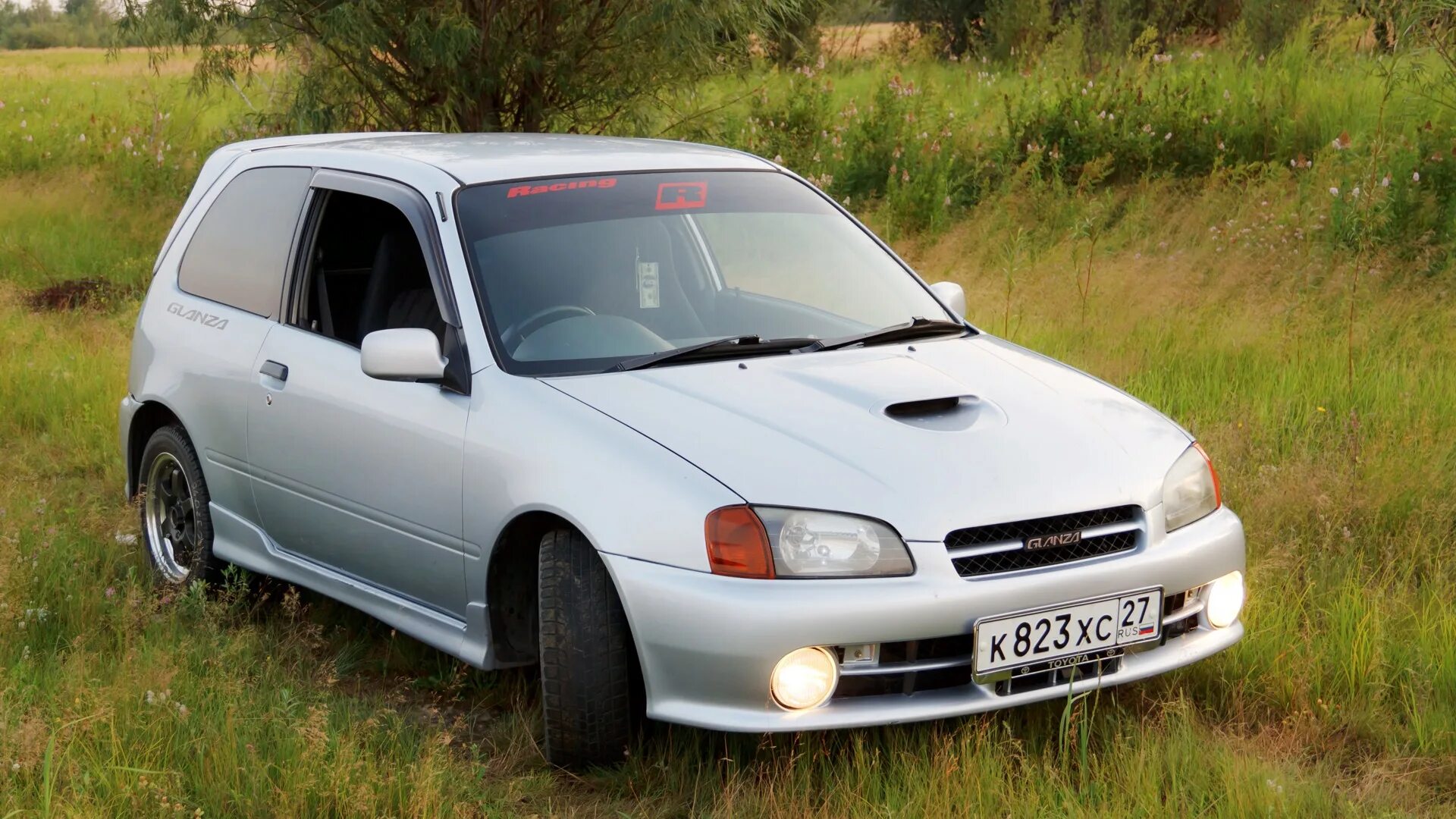 Тойота старлет иркутск. Тойота Старлет 1996. Toyota Starlet 1998. Toyota Starlet Glanza. Тойота Старлет 1998.