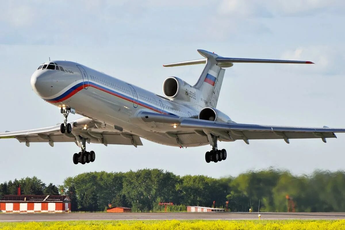 Гражданской авиации отзывы. Самолет ту 154 м. Ту-154 реактивный самолёт. Ту-154м Россия. Ту - 154м.