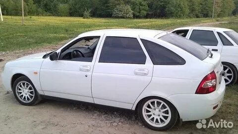 Приоры авито хэтчбек
