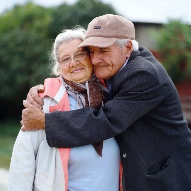 Т со старыми. Старые родители. Т со старыми. Пожилые и старые люди. Пожилые люди в деревне.