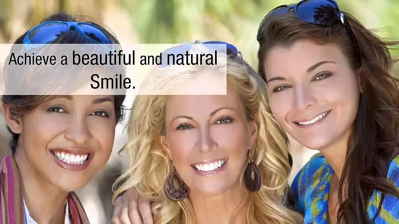 Женщины вместе. Veneers smile. Дефемилема фото. Женщина молодая и пожилая. Be volunteer.