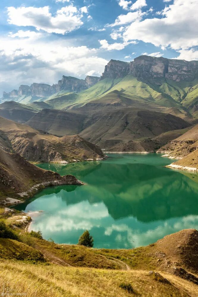 Село былым. Озеро Гижгит Кабардино Балкария. Былымское озеро Кабардино-Балкария. Гижгит озеро Приэльбрусье. Озеро Уллу Гижгит.