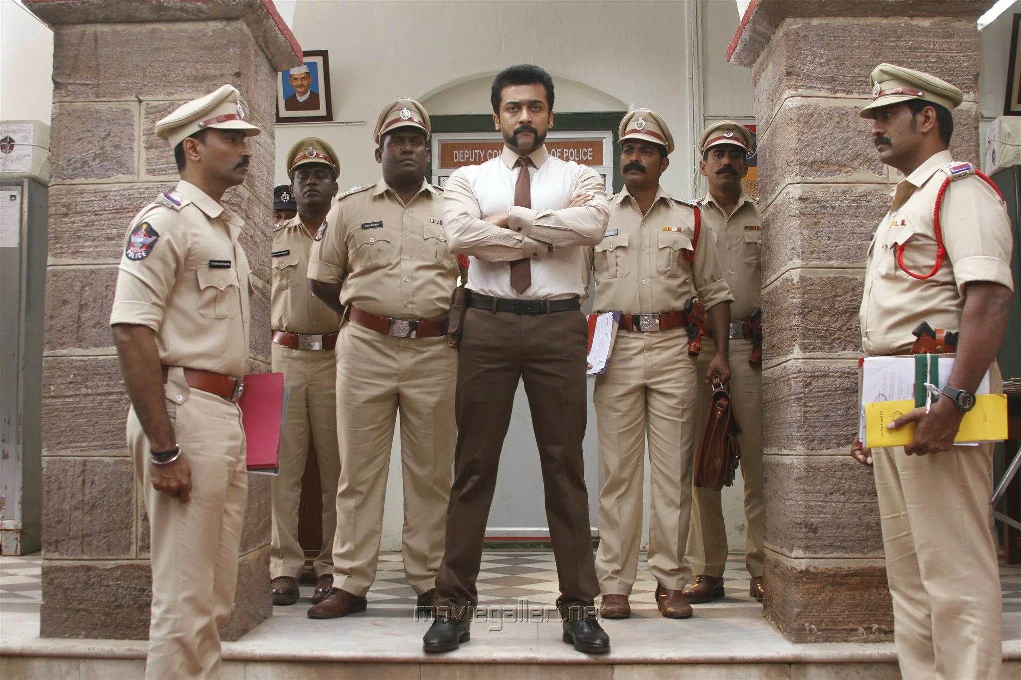 Сингам (2011). Индийский полицейский Сингам. Сингам 3. Сингам моменты