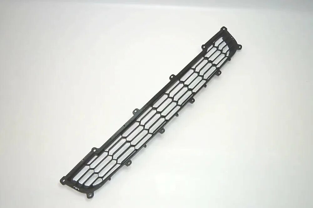 нижняя решетка бампера приора 2