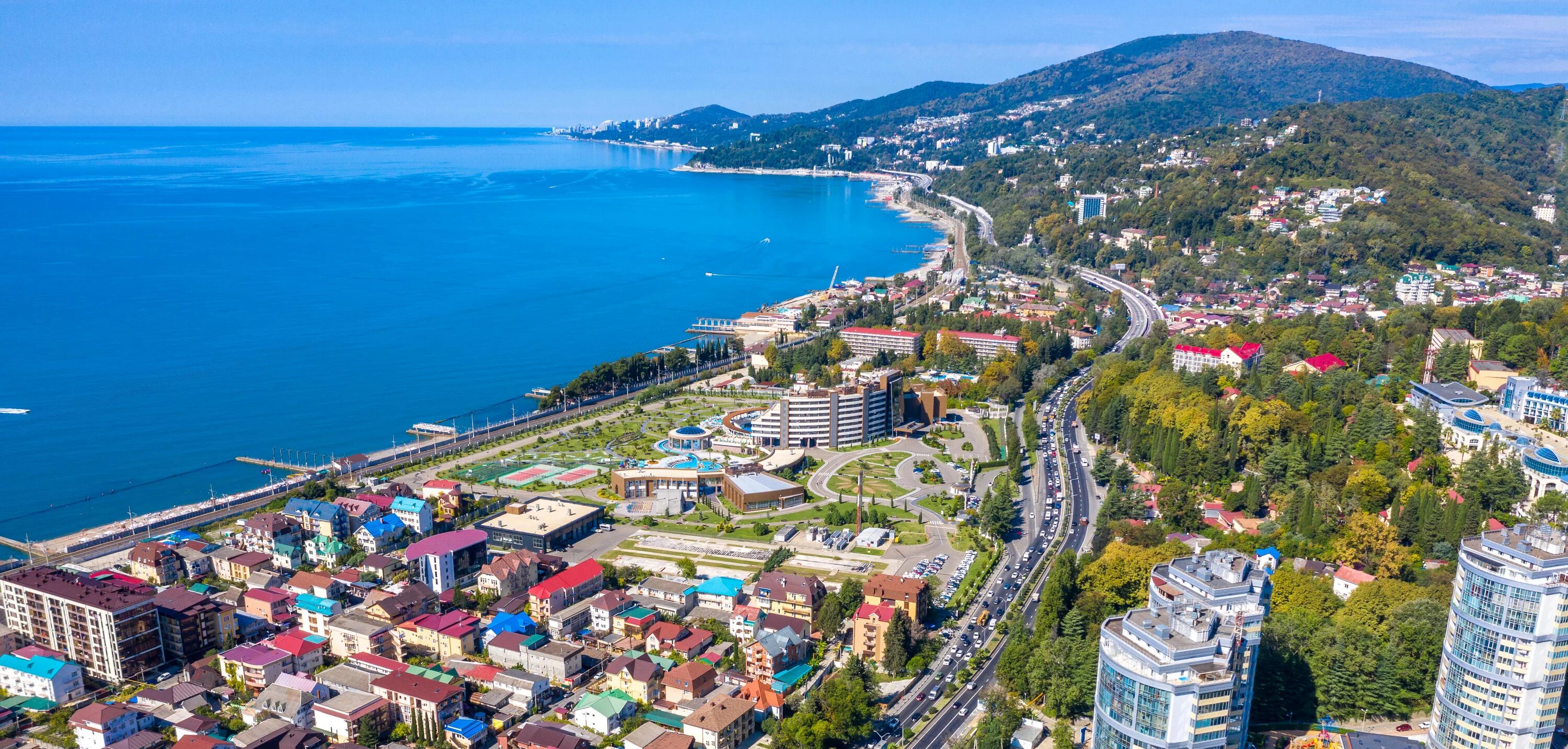 Моне адлер. Найти работу в адлере свежие. Мзымта мандарин адлер. Работа в сочи. Работа с проживанием.