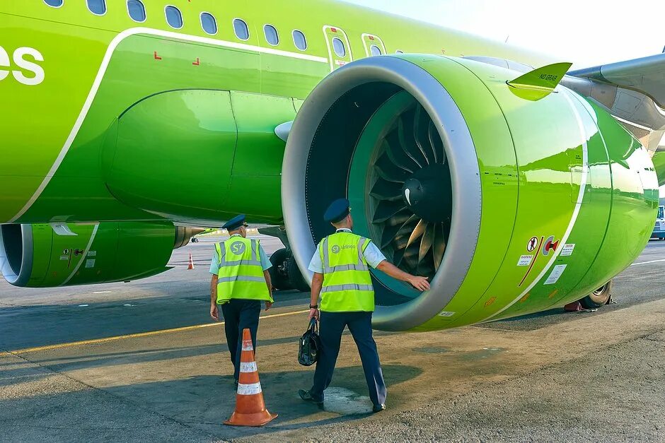 Самолеты в жизни человека. Самолет s7. Самолёт s7 фото. S7 6343 • Boeing 737-800 WL s7 Airlines. Роль самолета в жизни человека.