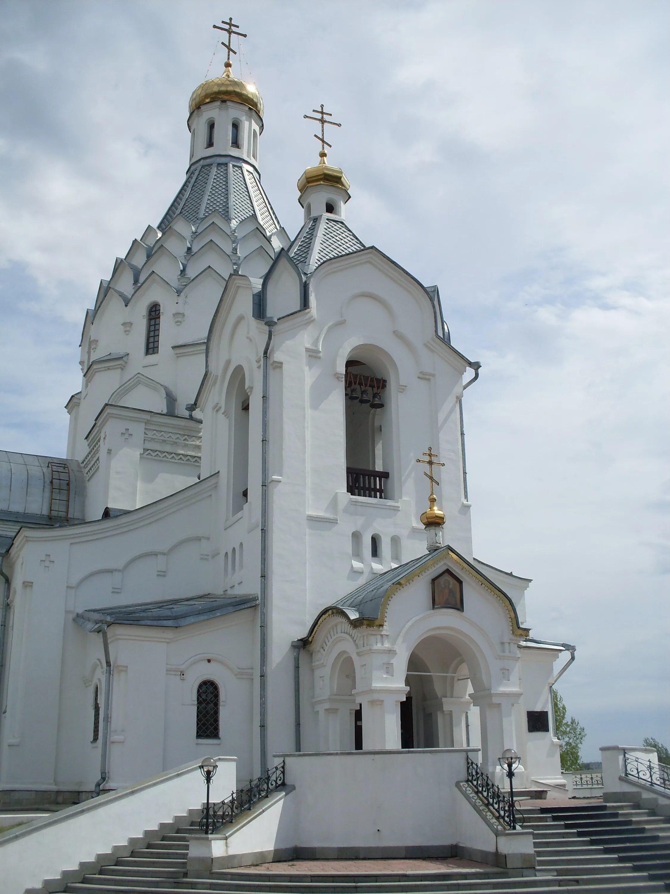 Храм архистратига михаила в хонех. Храм архистратига михаила в хонех. Церковь чуда архангела михаила красноярск. Храм михаила архангела и чуда его в хонех красноярск. Храмы красноярска.