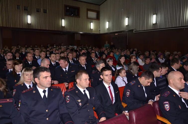 начальник отдела мвд михайловка волгоградская обл. омвд по г михайловке волгоградской области. полиция в михайловке волгоградской области. омвд михайловка. отдел полиции волгоград.