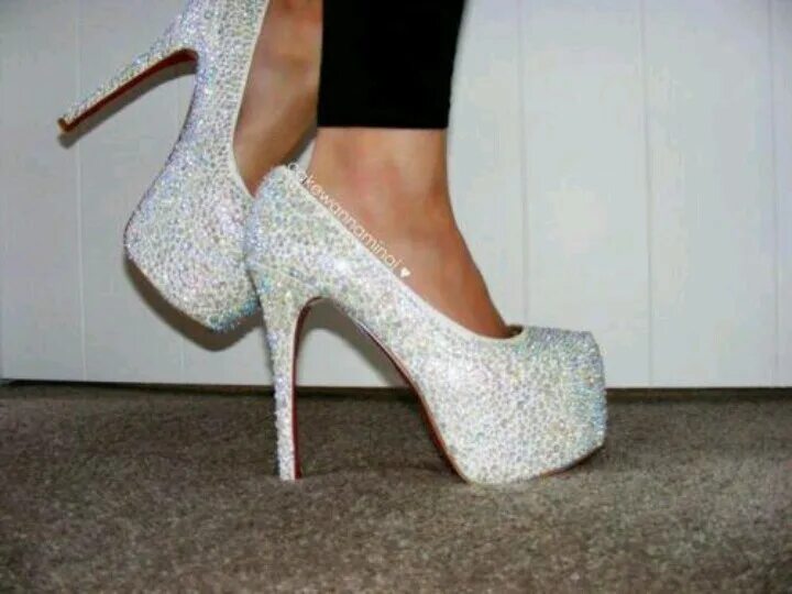 Gif heels