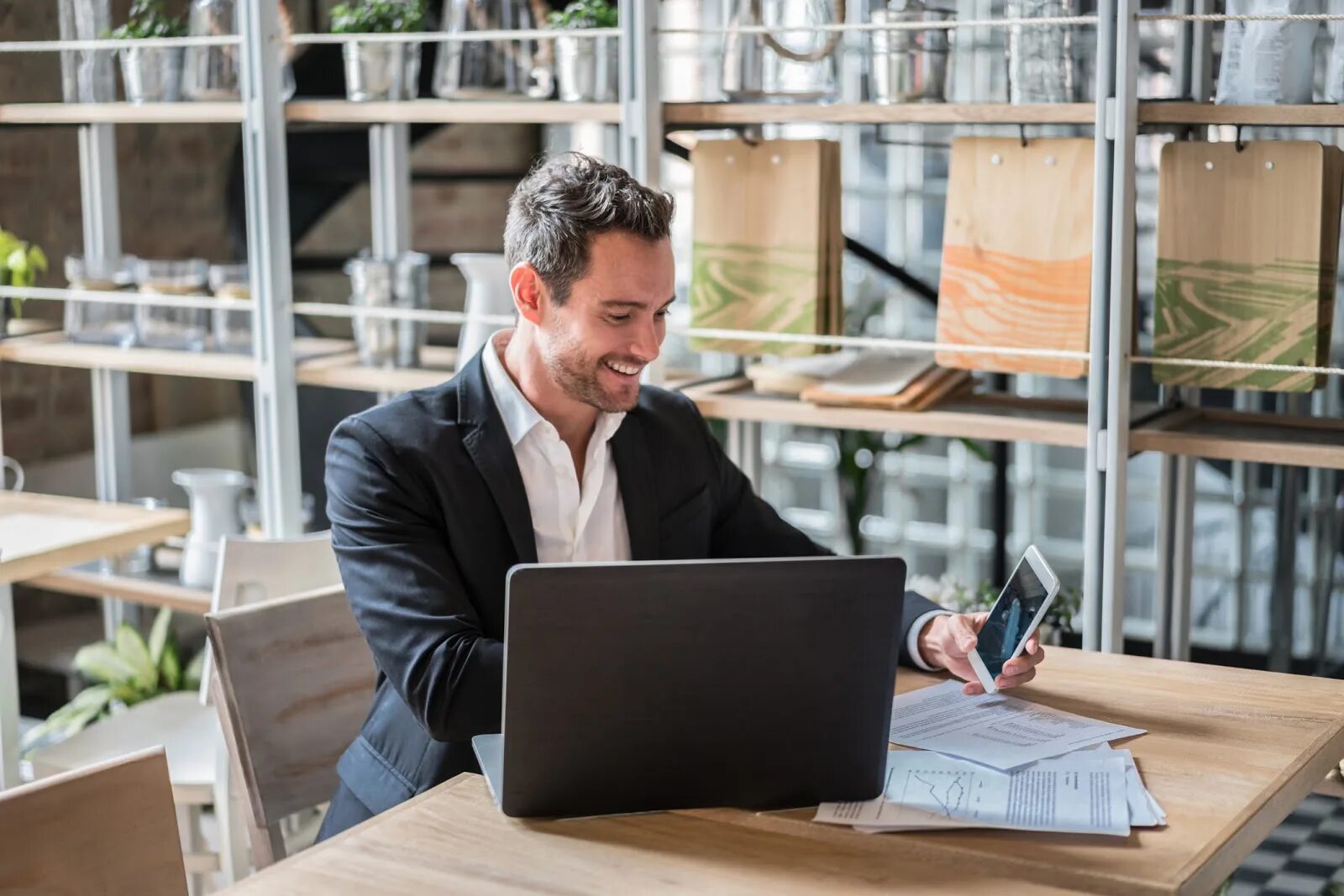 Мелкий предприниматель. Инвентаризация. Бизнесмены. Представители малого бизнеса. Предпринимательство картинки.