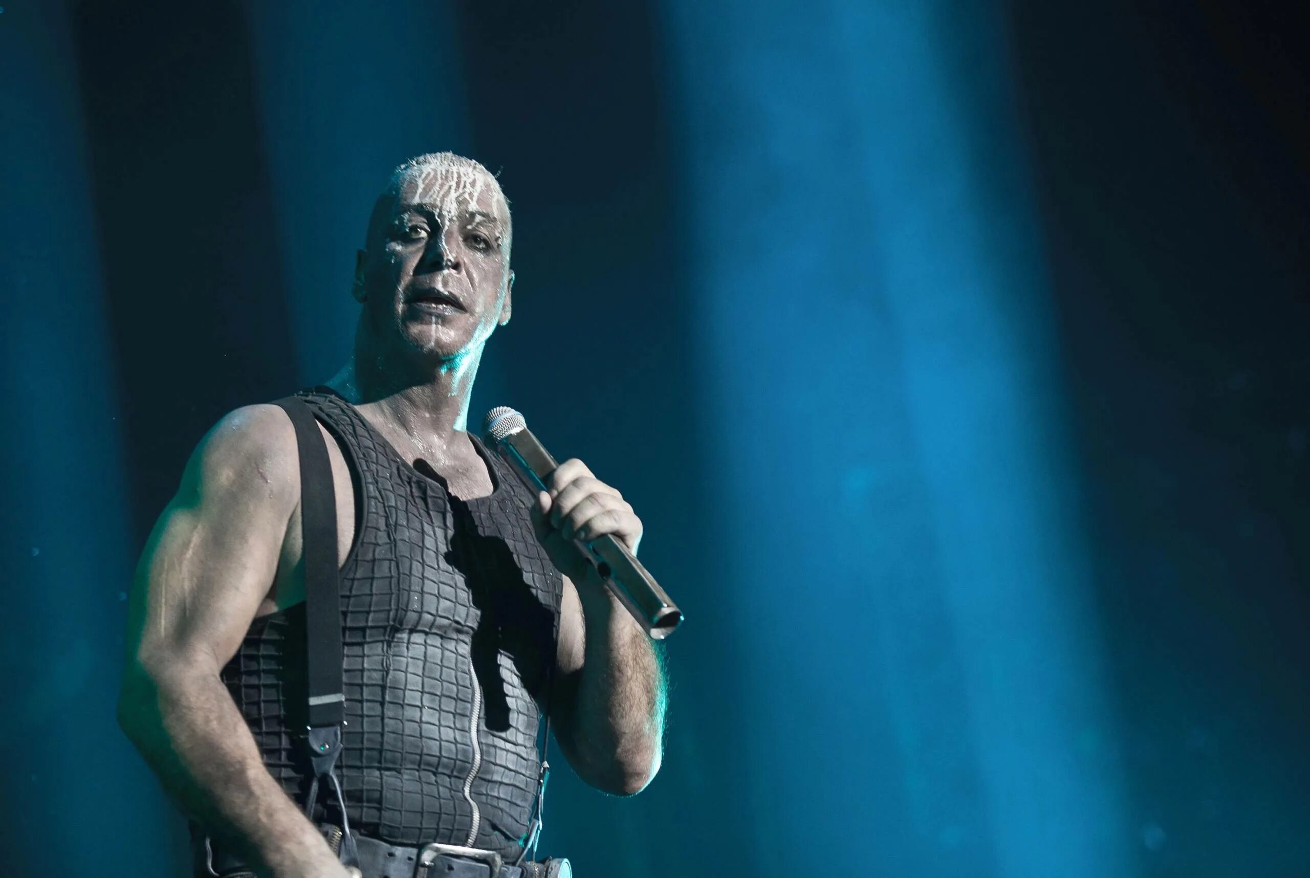 Till lindemann ich hasse. Till lindemann 2025. till lindemann 2012. тилль линдеманн лайв. till lindemann live.