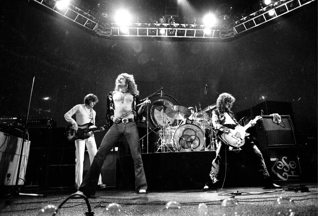 Играй 1 рок. Led Zeppelin 70. Рок группа лед Зеппелин. Led Zeppelin Concert. Концерт группы лед Зеппелин.