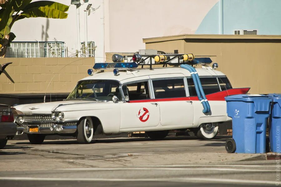 ГАЗ 24 охотники за привидениями. Cadillac Ecto-1. ГАЗ 24 Волга охотники за привидениями. ГАЗ 22 охотники за привидениями.