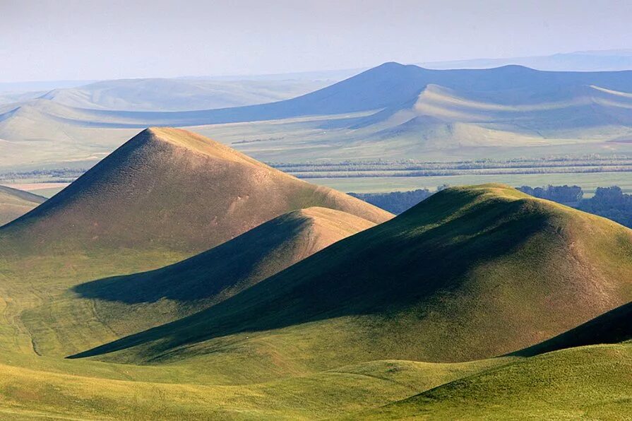 Гора долгов. Оренбургские Уральские горы. Горы Оренбуржья. Долгие горы. Долгие горы Оренбургская область.