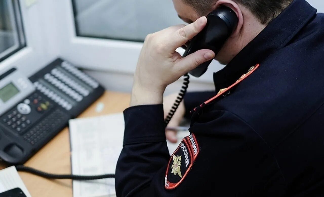 Министерство здравоохранения москвы горячая линия. Телефон горячей линии мэрии. Горячая линия. Картинка телефон горячей линии. Горячая линия.